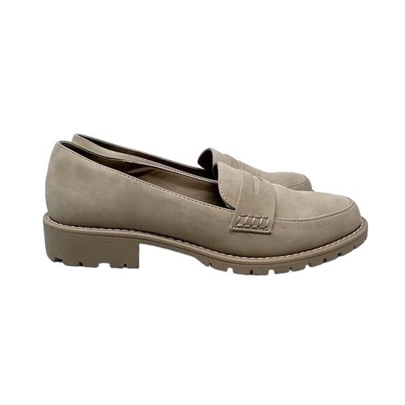 Dolce Vita Shoes - NWOT DV Dolce Vita Dune Carley women's loafer size 9